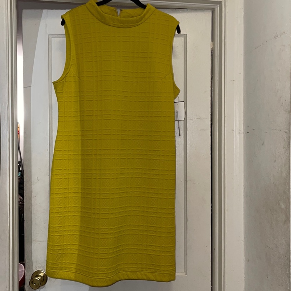 Deep neon yellow size 16 a line sleeveless dress